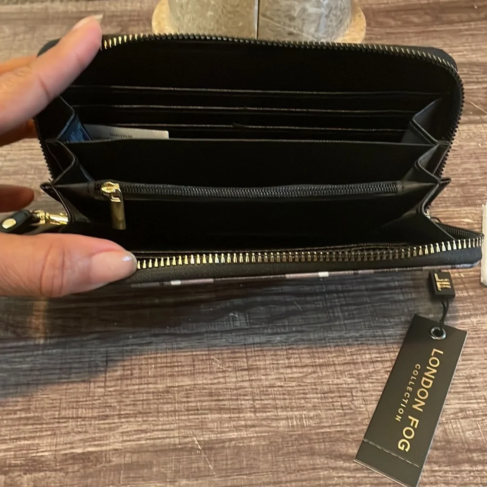 NEW!!! Ladies wallet by London Fog